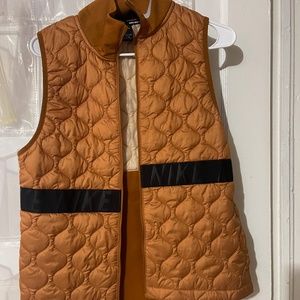 Nike vest